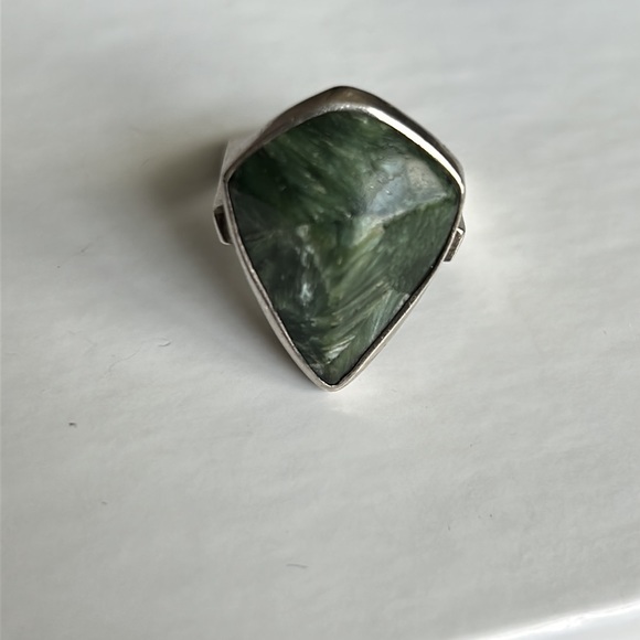 🎉HP🎉 Large 925 sterling silver ring with green seraphinite gemstone - Picture 7 of 7